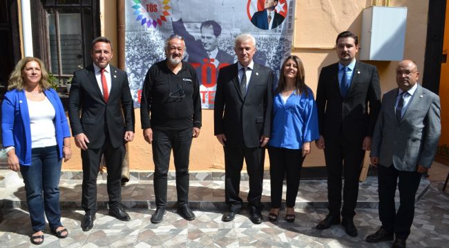 ‘Cumhuriyetin üç büyük “milli” kurumu vardır’
