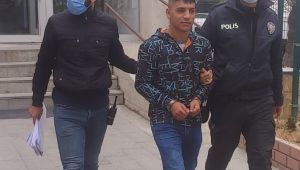 Dükkandan çanta ve para çalan hırsız tutuklandı