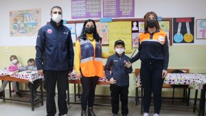 İlkokul öğrencisi Kerem'e anlamlı hediye