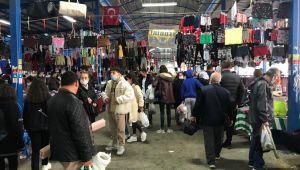 Komşu haftalık ihtiyacını pazardan alıyor