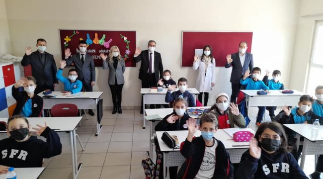 Milli Eğitim Müdürü Arpacı, okulları inceledi