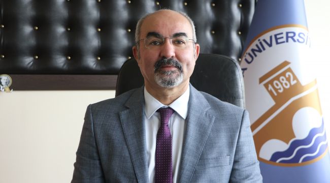 Üstündağ’dan gençlere aşı çağrısı