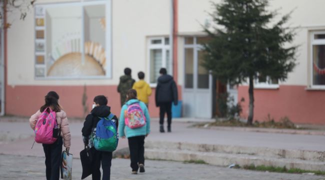 Ara tatil sonrası öğrenciler ders başı yaptı