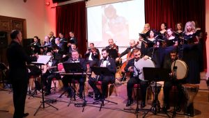 Atatürk, halkla buluştuğu salonda anıldı