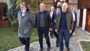 Eski bakanlar Müezzinoğlu ve Işık tarihi alanları gezdi