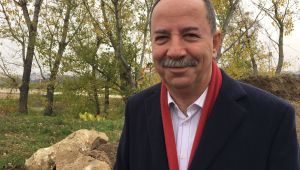 Gürkan’dan tüm okullara ‘ücretsiz içme suyu’