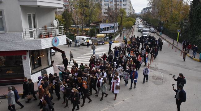 Keşan’da Kadına şiddete tepki yürüyüşü