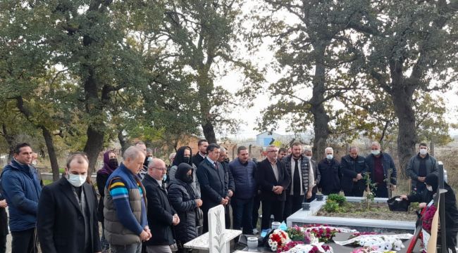 Merhum milletvekili Bircan kabri başında anıldı