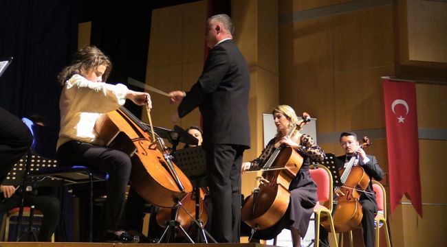 Müzik öğretmenlerinden muhteşem konser