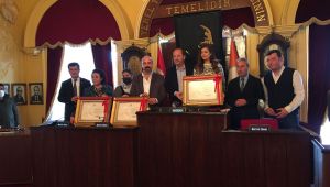 Sansı’nın kemanı müzeye bağışlandı