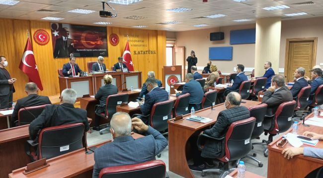 Vatandaş parayı toplamayınca altyapı kaldı