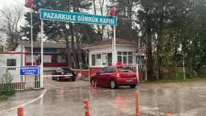 2 Yunanistan vatandaşı ülkesine gitti