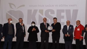 400 engelli öğrenciye eğitim desteği