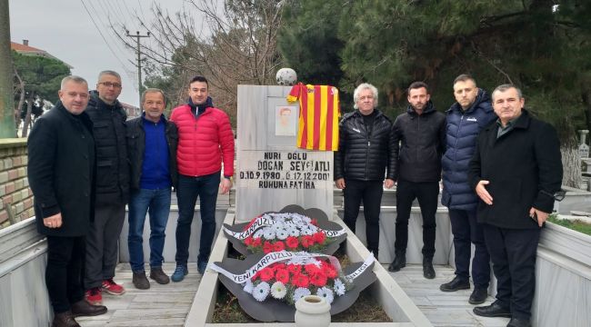 Atlı, mezarı başında anıldı