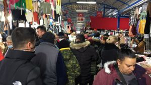 ‘Gözleri dönmüş vaziyette alışveriş yapıyorlar’