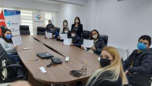İş kulübü katılımcılarına sertifika