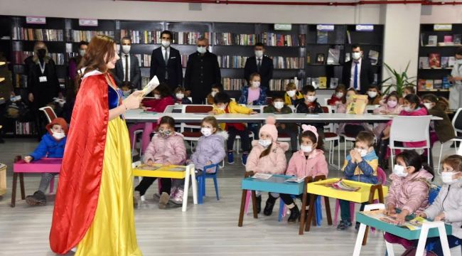 “Kuşaklar Kütüphanede Buluşuyor” Projesi
