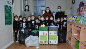 Minik öğrencilerden yardımseverlik örneği