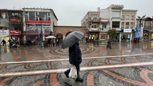 Sağanak yağmur hayatı olumsuz etkiledi