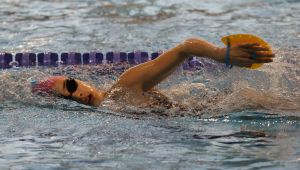 Şampiyon yüzücünün hedefi milli takım