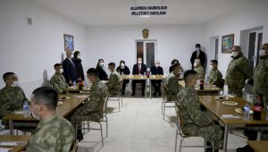 Bakan Yardımcısı Erdil, yeni yıla Mehmetçikle girdi