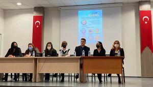Mezunlar anlatıyor paneli düzenlendi