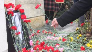 ‘Mumcu’yu, saygı ve özlemle anıyoruz’