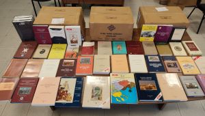 TÜ Merkez Kütüphanesine kitap bağışı