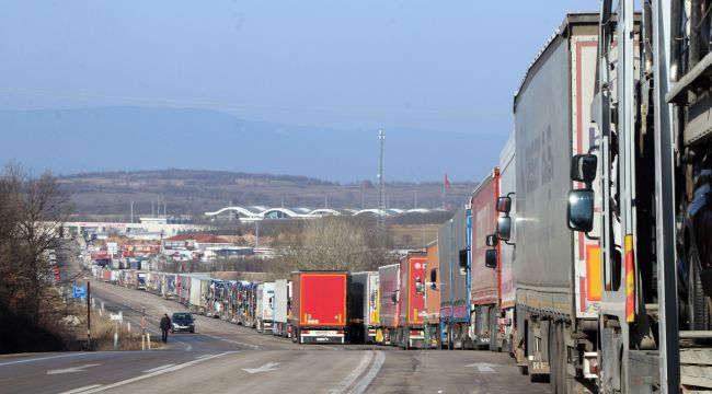 “Bulgaristan sınır kapısı tır alımında yetersiz”
