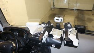 Çay paketlerine gizlenmiş esrar ele geçirildi