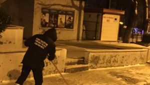 Keşan Belediyesi’nden karla kesintisiz mücadele