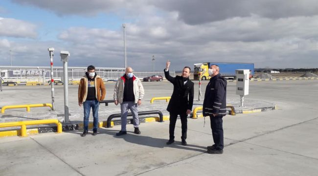 Tır parkının inşası sürüyor