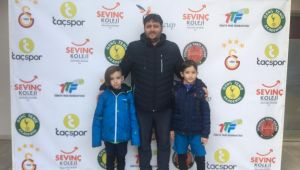 Turnuvaya Edirneli sporcular damga vurdu