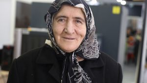 Ukrayna'dan gelen çiftin aklı Kiev'deki torunlarında kaldı