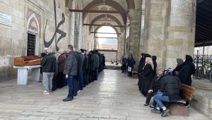 7. kattan düşen kadın toprağa verildi