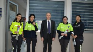 Alçalar, kadınlar gününü kutladı