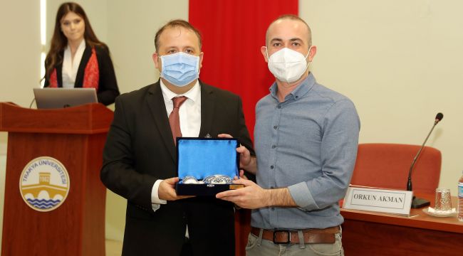 Edirne’nin ‘Kırmızısı’ konferansla konu oldu