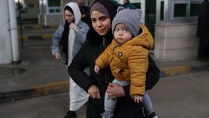 Kırım Tatar Türkleri Türkiye'ye getirildi