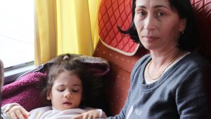 Oğullarını geride bırakmak zorunda kaldılar