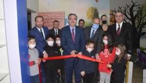 Plevne İlkokuluna 10 bin kitaplık kütüphane