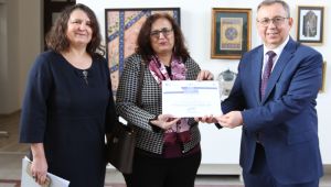 Sanatçı kadın akademisyenler sergisi açıldı