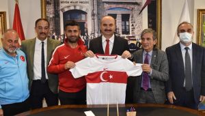 İşitme Engelliler Milli Takımı'ndan Canalp'e ziyaret