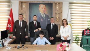 Makam koltuğu Erden’e devredildi