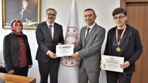 Türkiye şampiyonuna birincilik madalyası