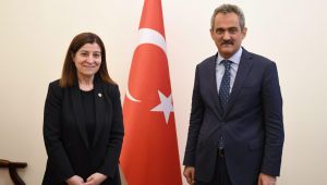 Aksal,Bakan Özer ile bir araya geldi