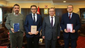 Enstitü yayınlarına devam ediyor