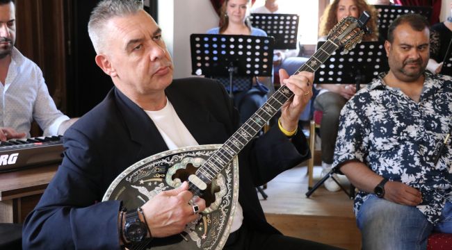 ‘Göç şarkıları’ Türkçe ve Yunanca seslendirilecek