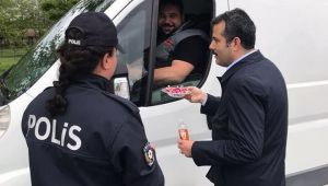 Kaymakam trafik uygulamasına katıldı