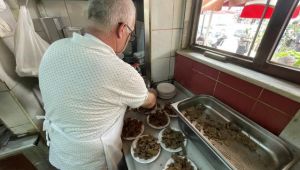 ‘Yabancılar yiyor bizimkiler bakıyor’