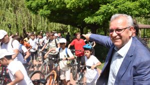 Yüzlerce kişi pedal çevirdi